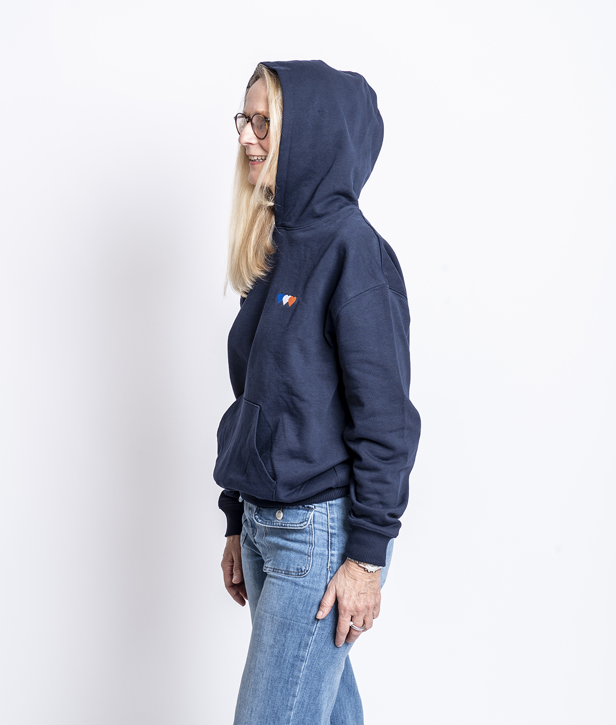 Frau mit Hoodie